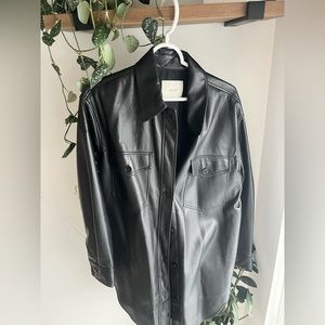 The Wilfred Ganna Shirt Jacket from Aritzia in Black Leather 🖤
